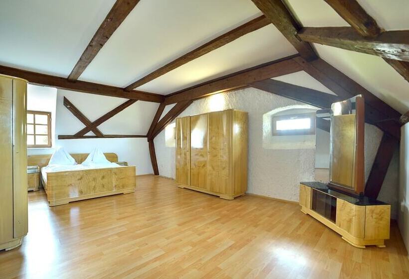 פנסיון Pivovarský Dvůr Lipan