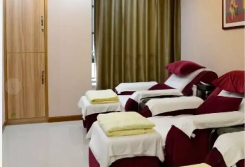 هتل Hubei Konggang Business
