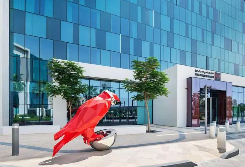 هتل Radisson Red Dubai Silicon Oasis