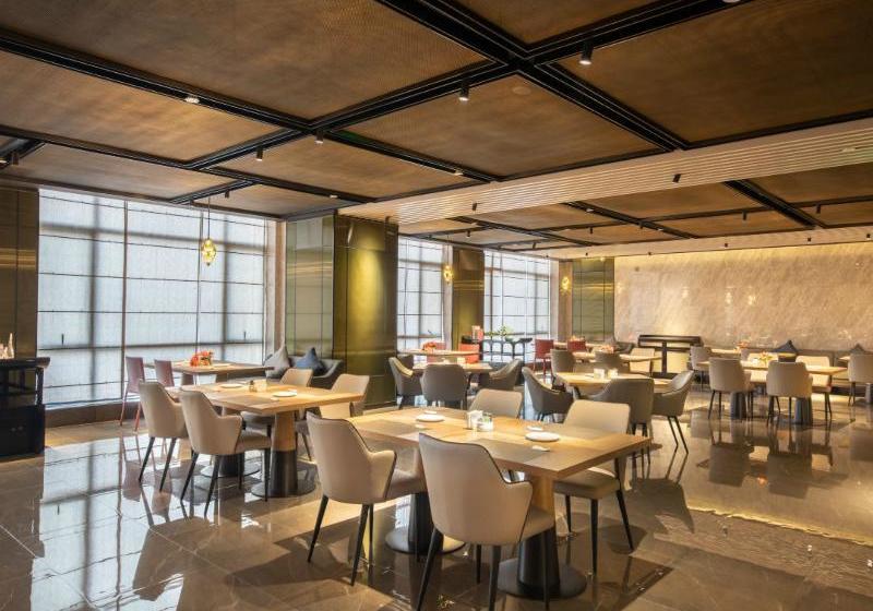 Otel Wellton International