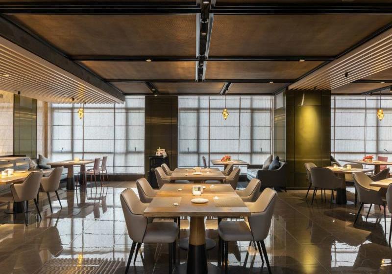 Otel Wellton International