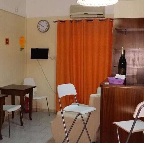 پانسیون Atrium Rooms