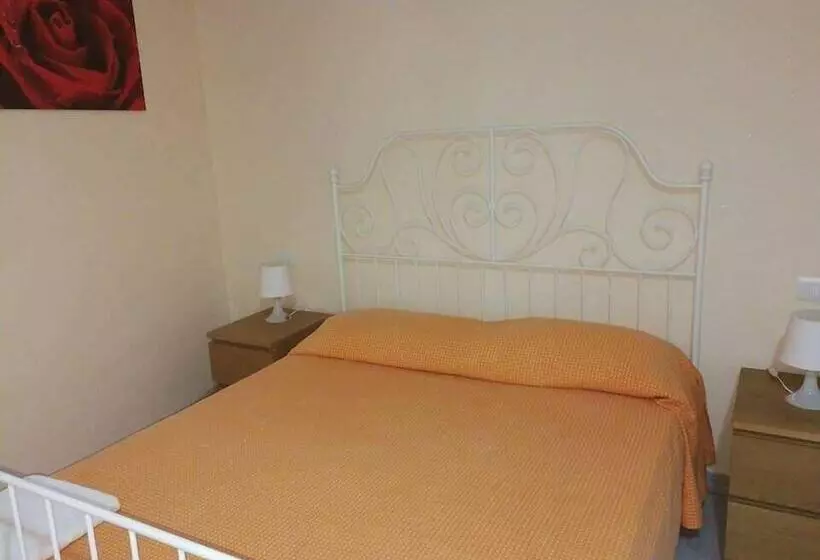 پانسیون Atrium Rooms