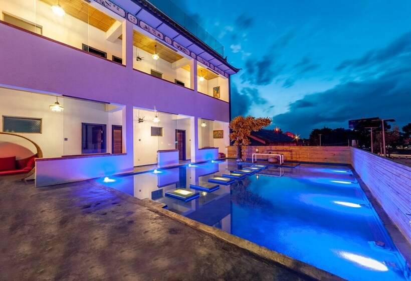 Пансион Crystal Taro Inn Dali