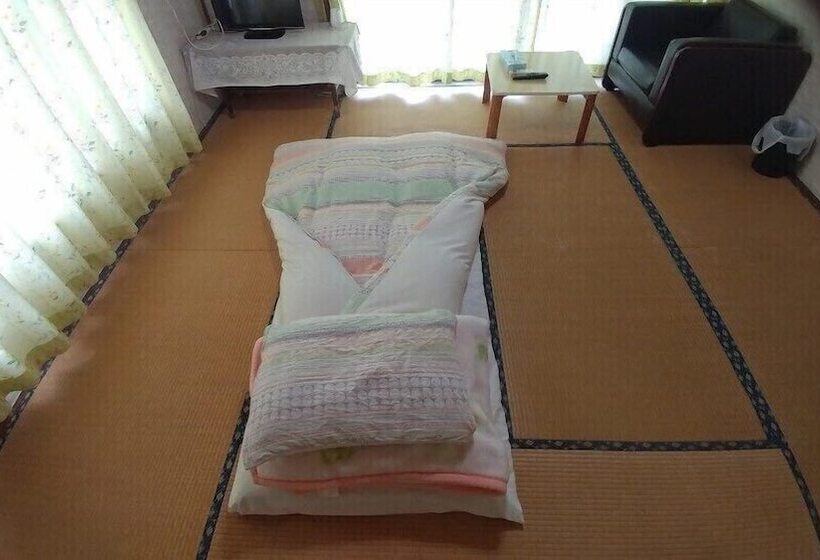 פנסיון Guest House Minato