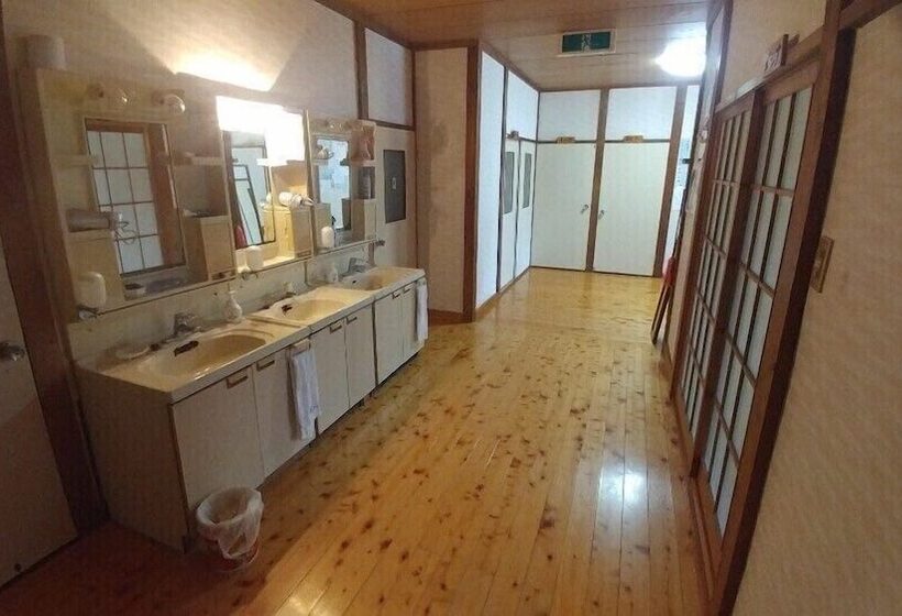 פנסיון Guest House Minato