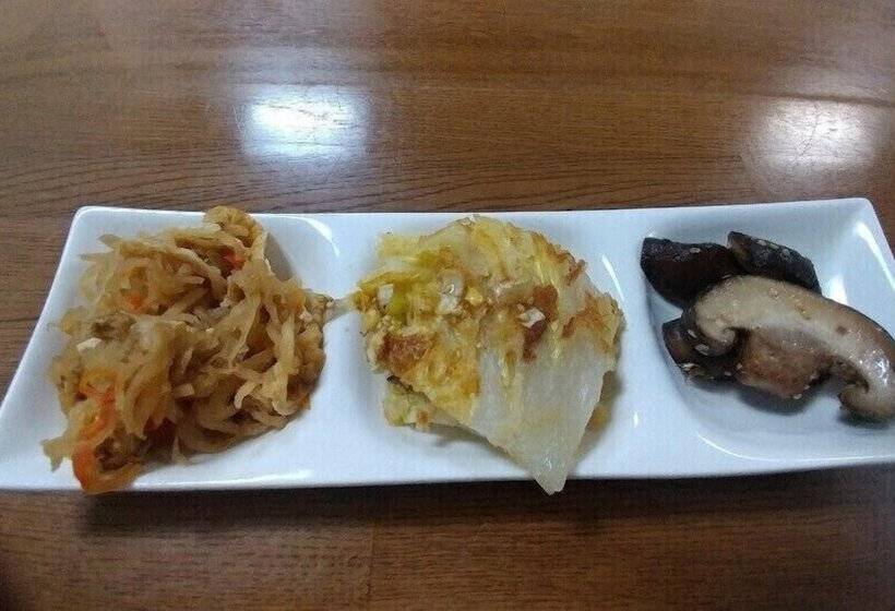 פנסיון Guest House Minato