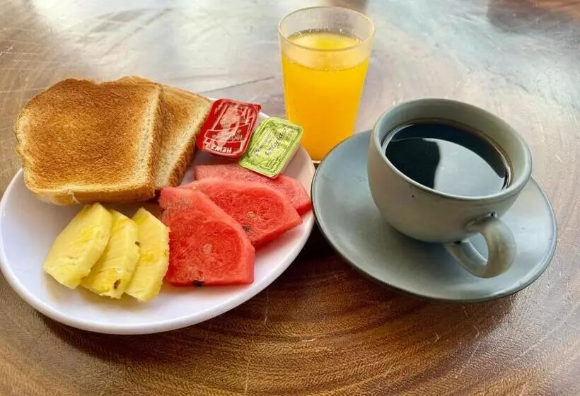 Cuxos Hotel Beachfront