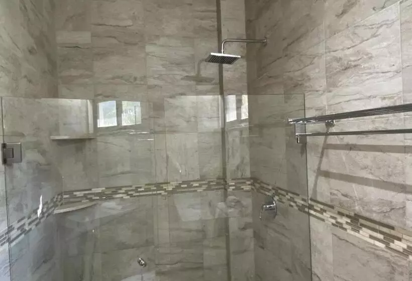 Cuxos Hotel Beachfront