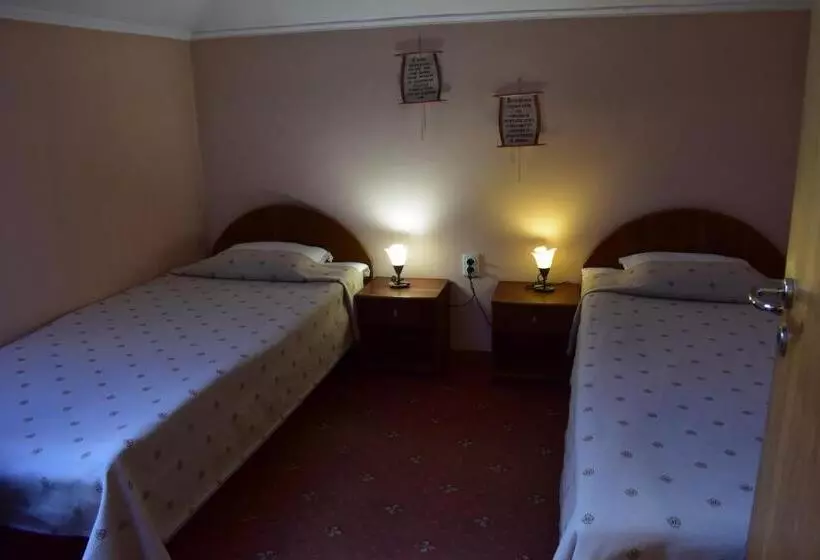 Family Hotel Bashtina Kashta