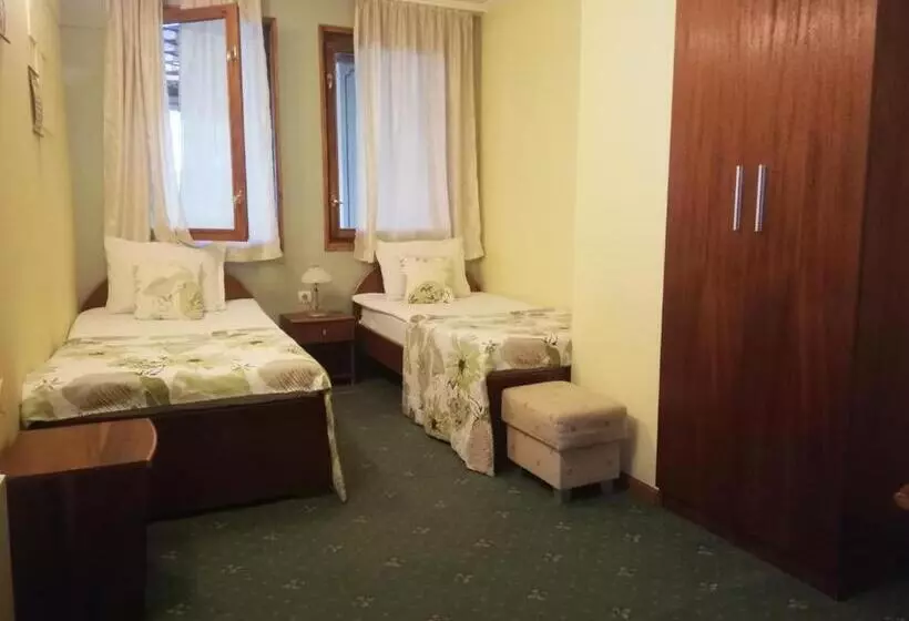 Family Hotel Bashtina Kashta