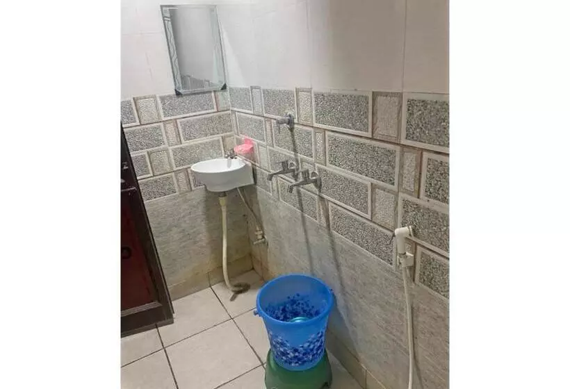 ホテル Smart Guest House, Panipat