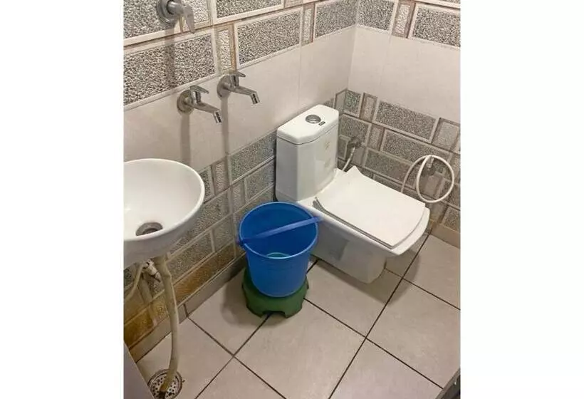 ホテル Smart Guest House, Panipat