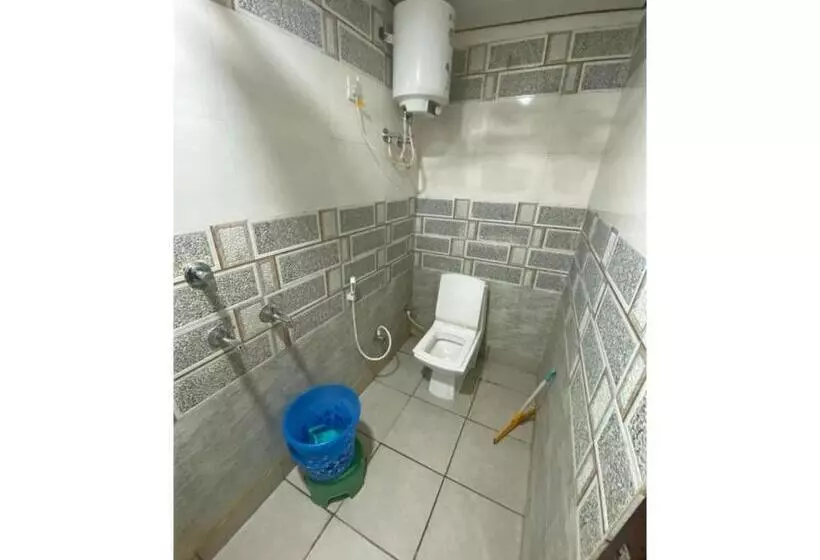 ホテル Smart Guest House, Panipat