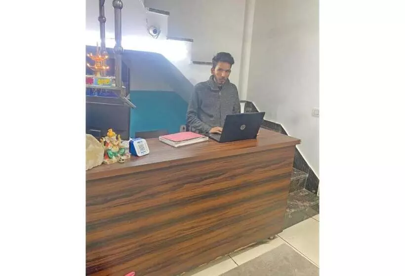 ホテル Smart Guest House, Panipat