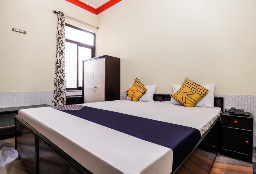 فندق Spot On 67836 Qureshi