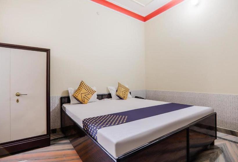 فندق Spot On 67836 Qureshi