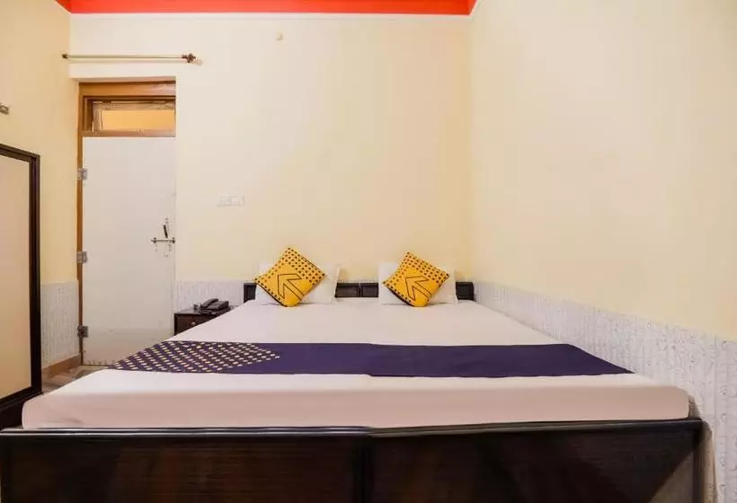 Hotelli Spot On 67836 Qureshi