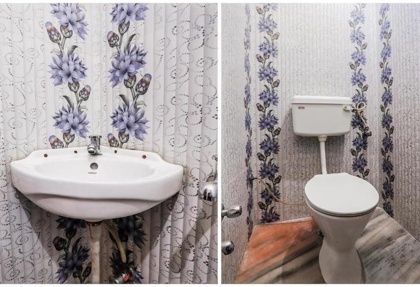 فندق Spot On 67836 Qureshi