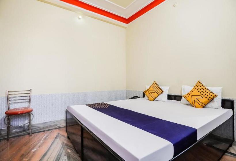 فندق Spot On 67836 Qureshi