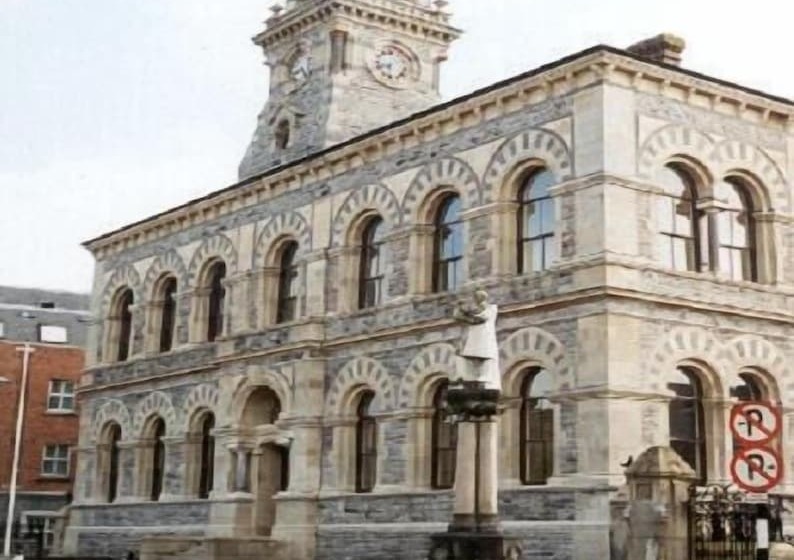 펜션 Old Fort Lodge