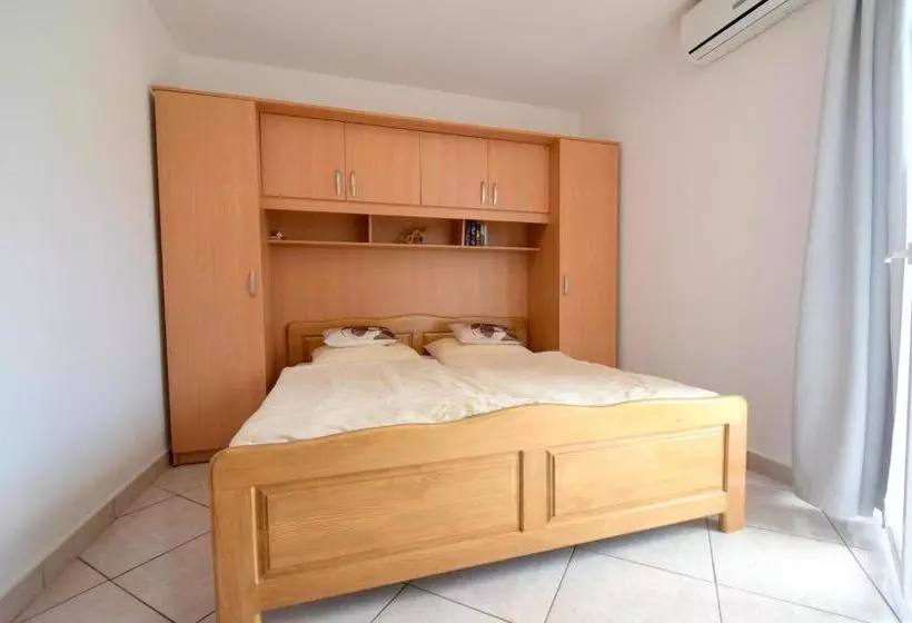 Apartments Josipa