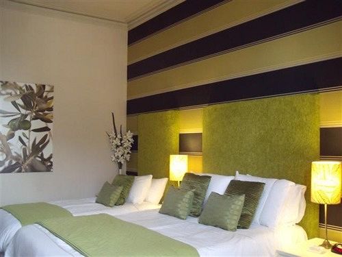 هتل The Abbotsford