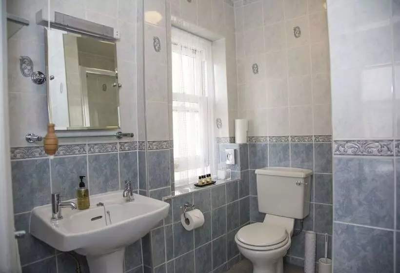 ホテル Carlton Court