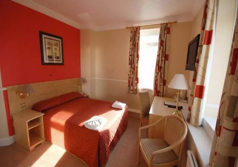 Hotel Chequers Plaza