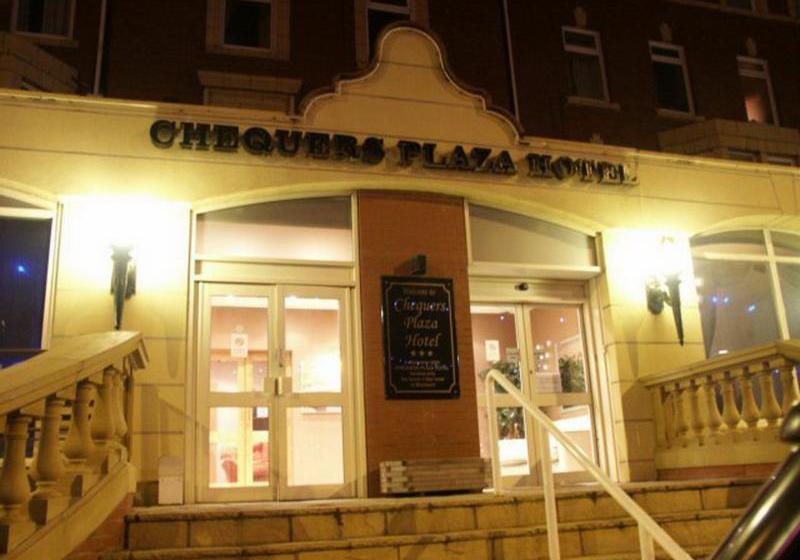 בית מלון כפרי Chequers Plaza