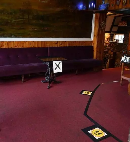 Hotelli Fox & Hounds