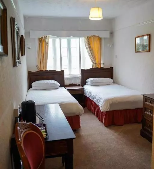 Hotelli Fox & Hounds