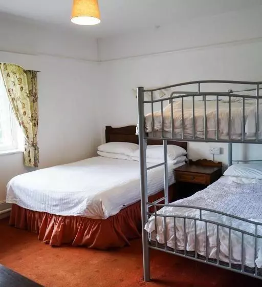 Hotelli Fox & Hounds