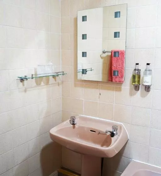 Hotelli Fox & Hounds