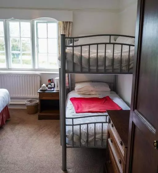 Hotelli Fox & Hounds