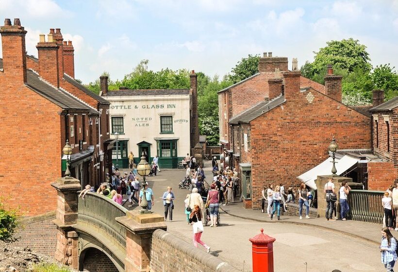 Hotel Holiday Inn Express Birmingham Oldbury, An Ihg