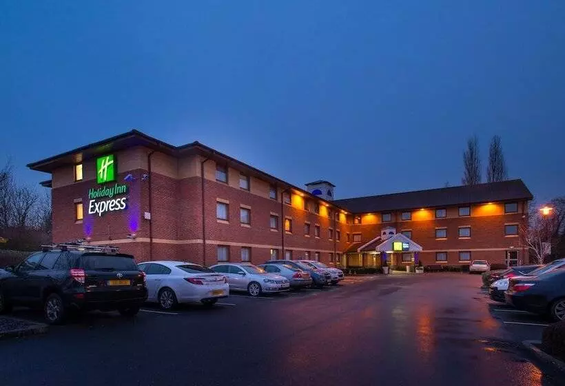 Otel Holiday Inn Express Taunton East, An Ihg