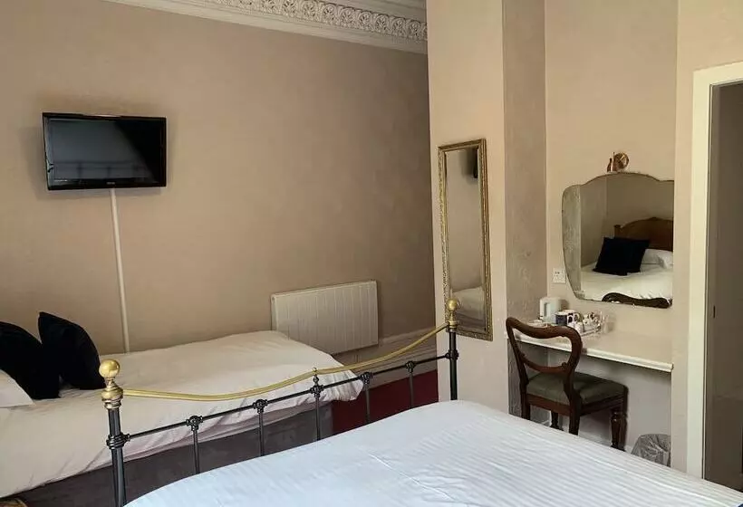 酒店 Leven House Bed And Breakfast