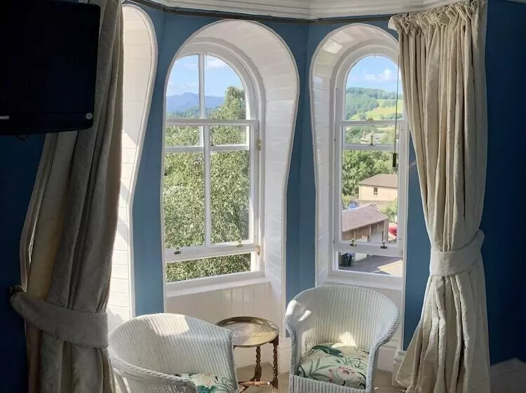 酒店 Leven House Bed And Breakfast