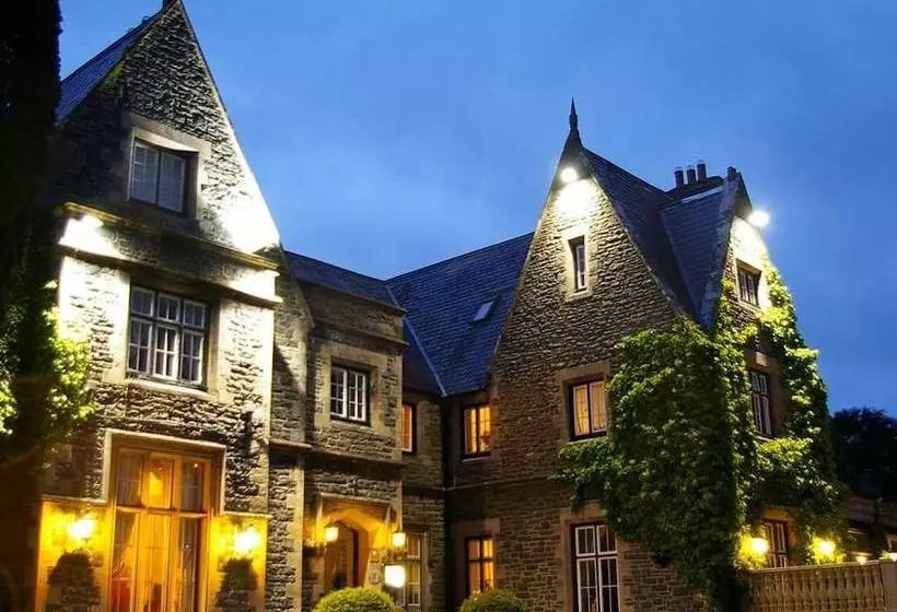 فندق Maenan Abbey