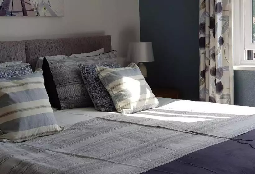 Hotelli The Mon Fort