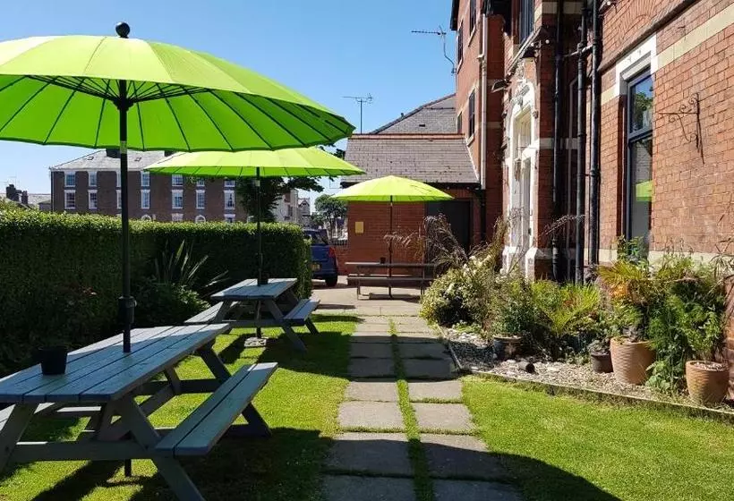 Hotelli The Mon Fort