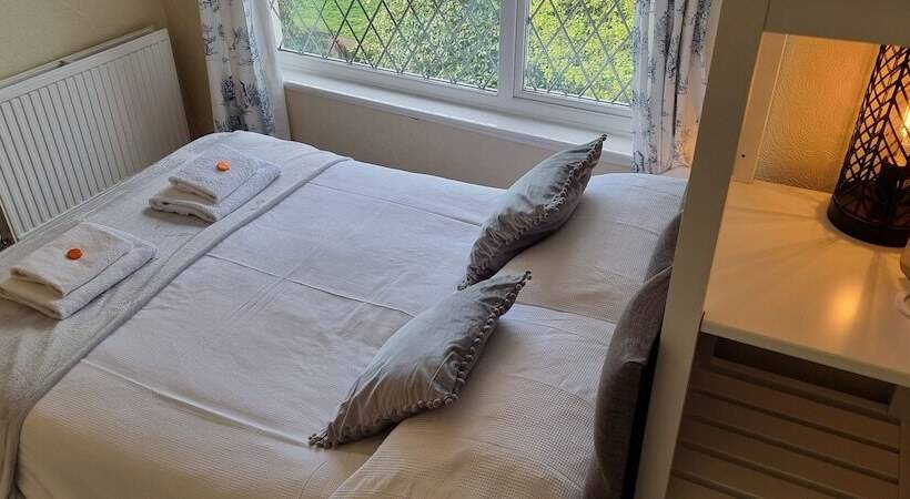 Hotel Rowcroft Lodge