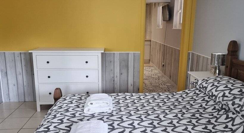 Hotel Rowcroft Lodge