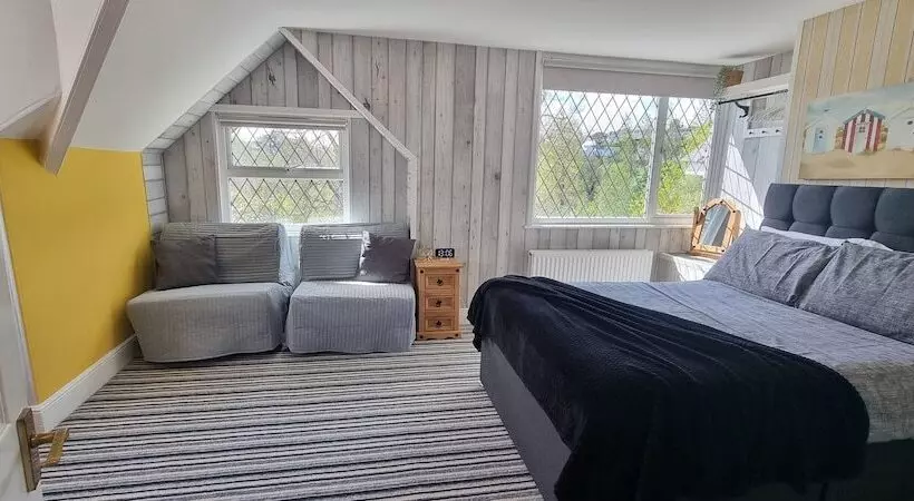 Отель Rowcroft Lodge