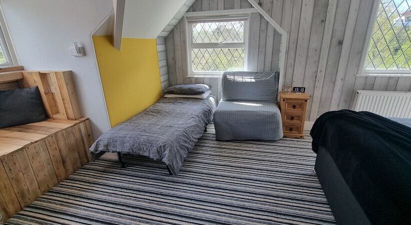 Hotel Rowcroft Lodge