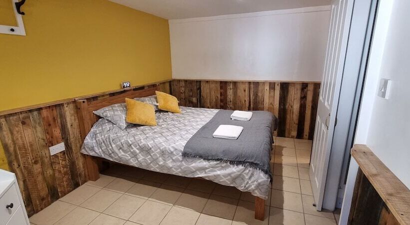 Hotel Rowcroft Lodge