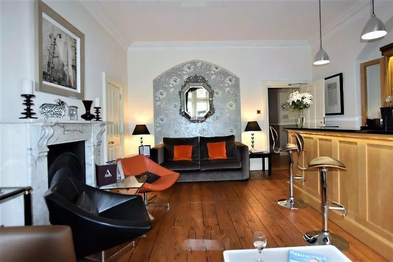 Hotel Taunton Town House