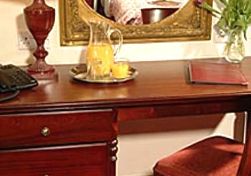 酒店 Taunton Town House