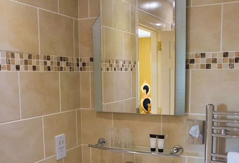 هتل The Belfray Country Inn